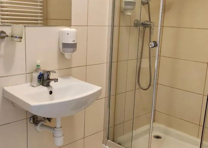 Pallas فندق مبيت وإفطار