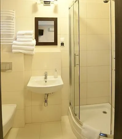 Pallas Bed & Breakfast 3*