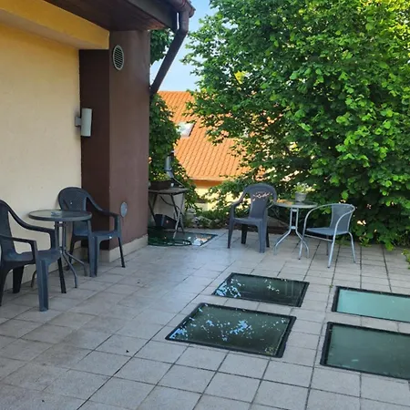 Pallas Bed & Breakfast 3*