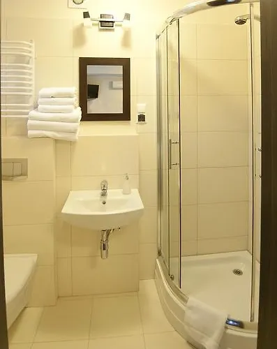 Pallas Bed & Breakfast 3*