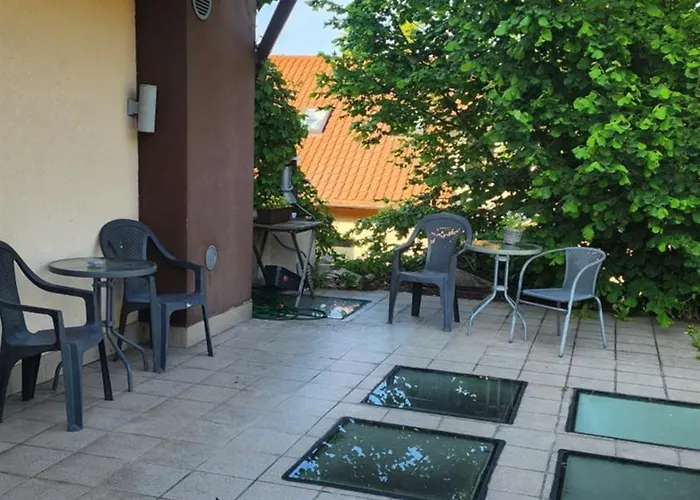 Pallas Bed & Breakfast 3*